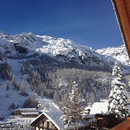 Hotel De Gletscher Gressoney-La-Trinite Bagian luar foto