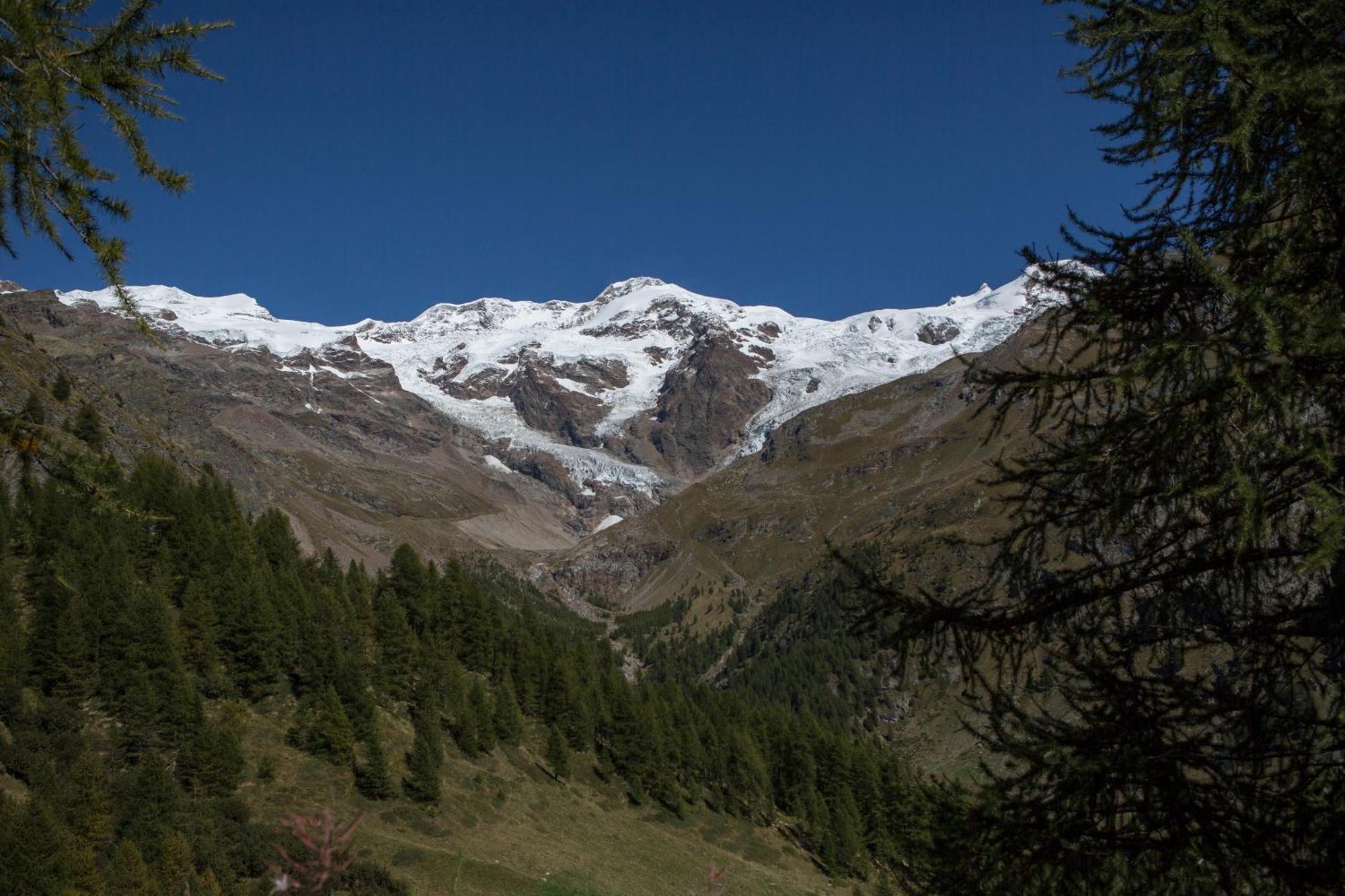 Hotel De Gletscher Gressoney-La-Trinite Bagian luar foto